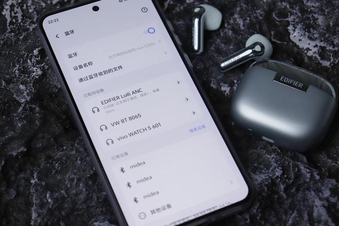 步者萝莉豆体验：出街吸睛利器！尊龙凯时链接半入耳降噪新标杆漫(图6)